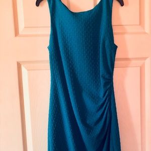Midi tight blue dress.